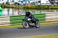 Vintage-motorcycle-club;eventdigitalimages;mallory-park;mallory-park-trackday-photographs;no-limits-trackdays;peter-wileman-photography;trackday-digital-images;trackday-photos;vmcc-festival-1000-bikes-photographs